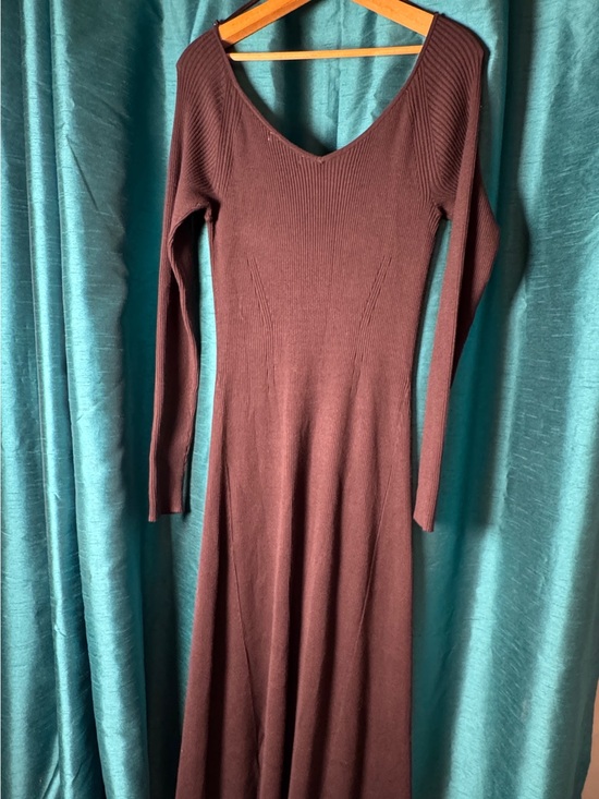 Madewell Dresses & Skirts - Madewell espresso signature knit V-neck midi dress XL